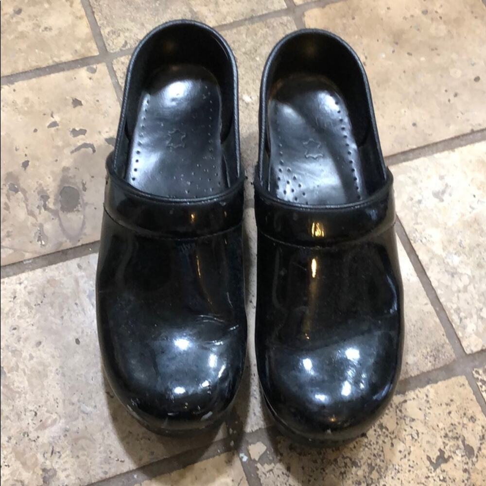 Patent clogs